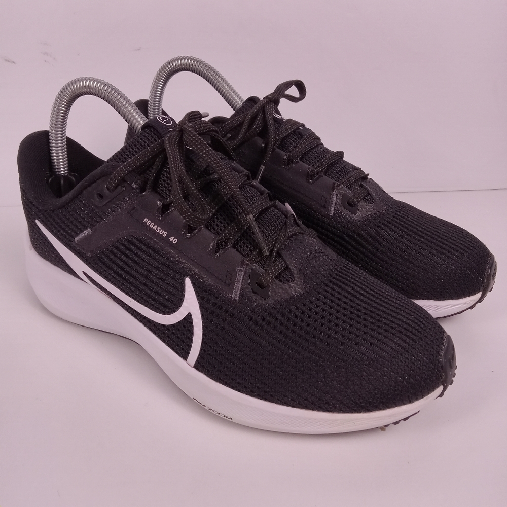 Nike Black and White Women's Pegasus 40 Running Shoes